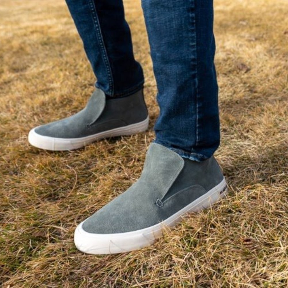 Men's SeaVees Huntington Middie Suede Slip On Casual High Top Sneakers sz 8